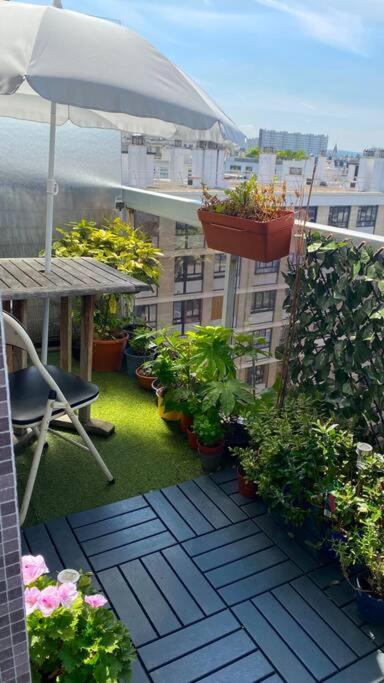 Nice Loft With Romantic View Over The Eiffel Tower Paryż Zewnętrze zdjęcie